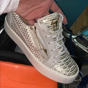 giuseppe zanotti croc sneakers